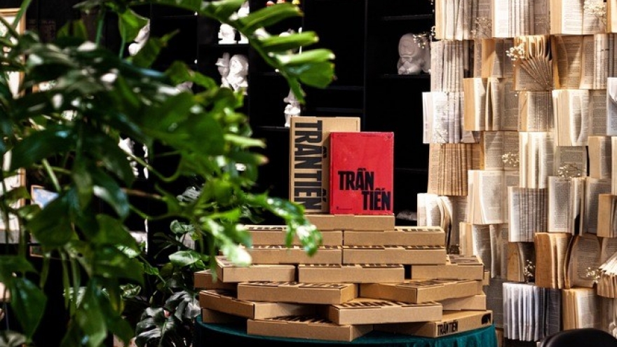 Trần Tiến – Người hát thơ mình – Ca khúc và những câu chuyện